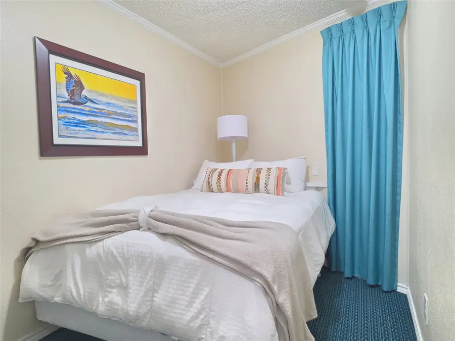 6102 Seawall Boulevard #306, Galveston, TX 77551 - #3