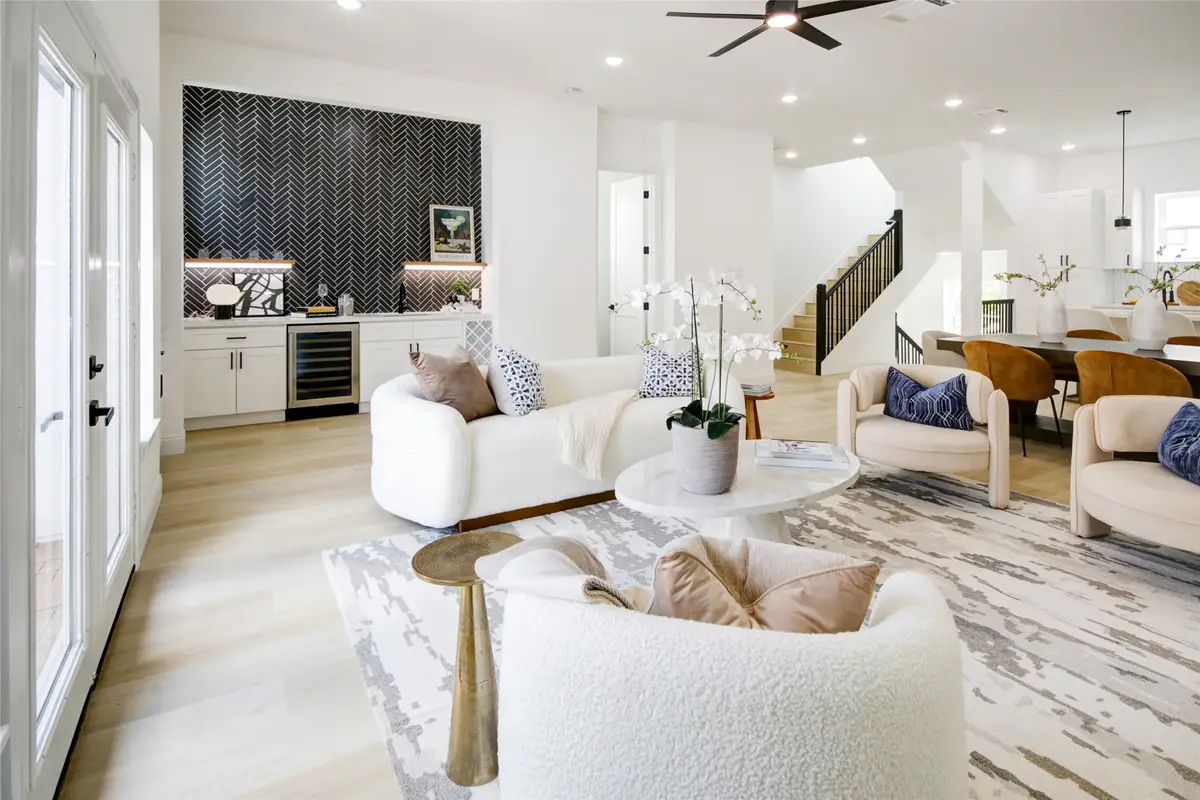 1214 W 24th Street #B, Houston, TX 77008 - Image #1