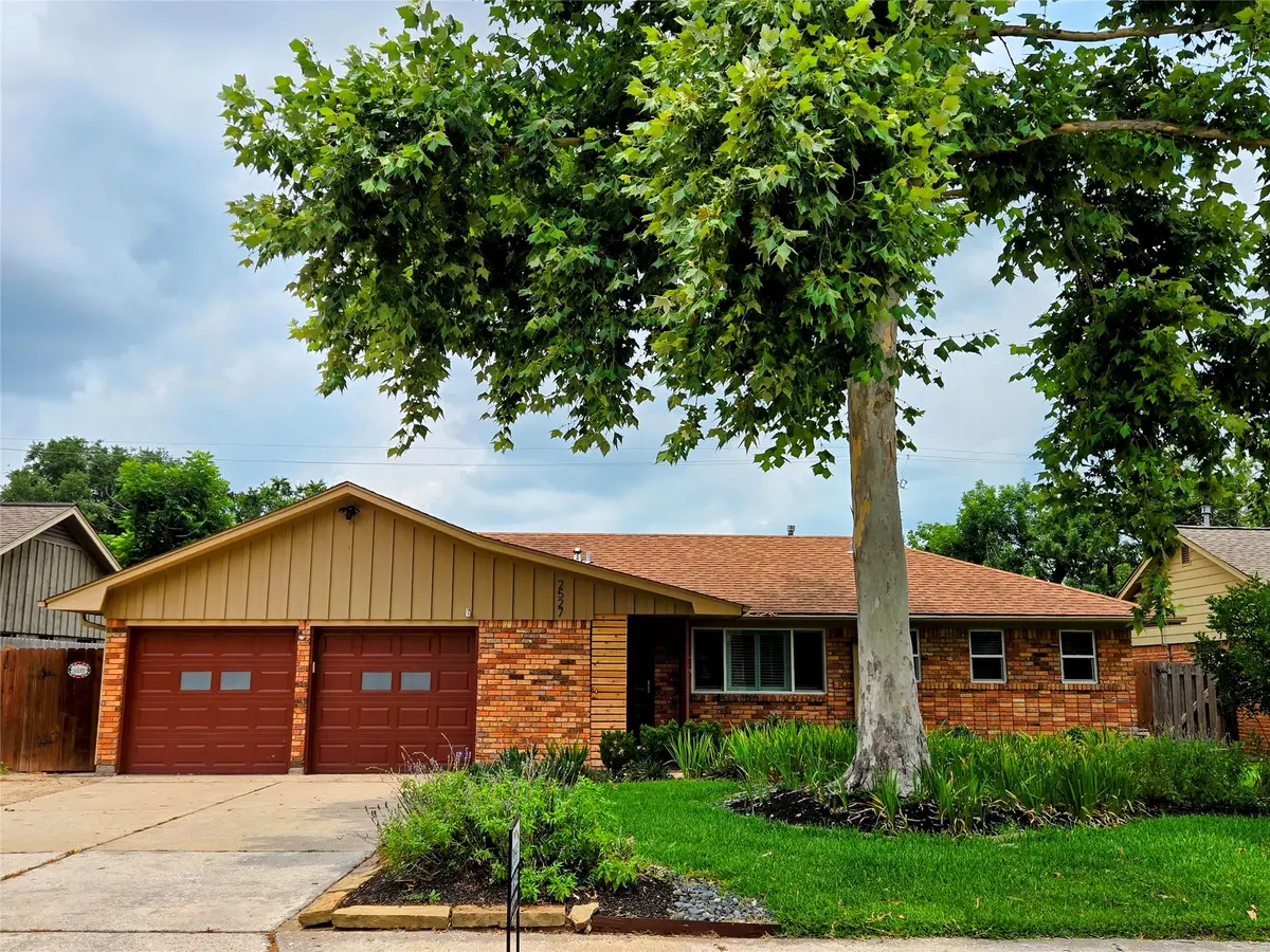 2527 Willowby Drive, Houston, TX 77008 - #1