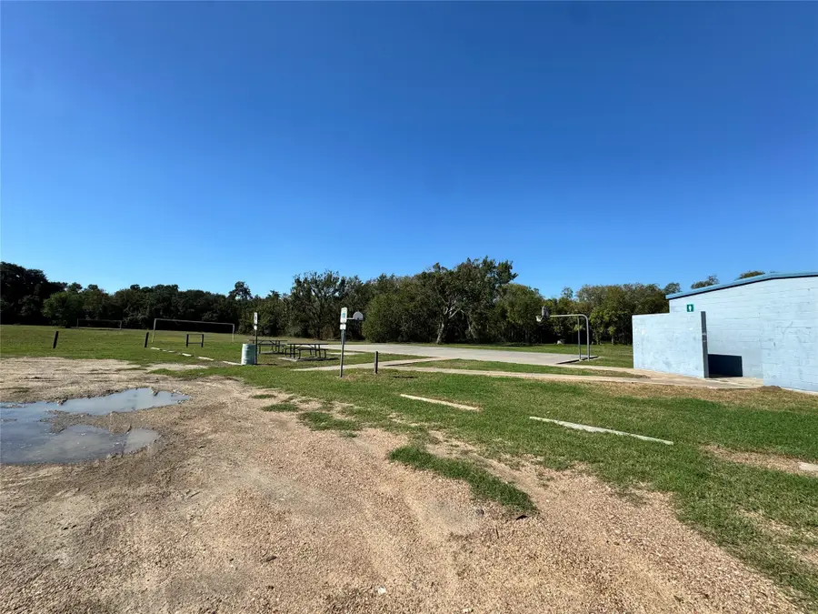 506 2nd Street, Eagle Lake, TX 77434 - Image #2