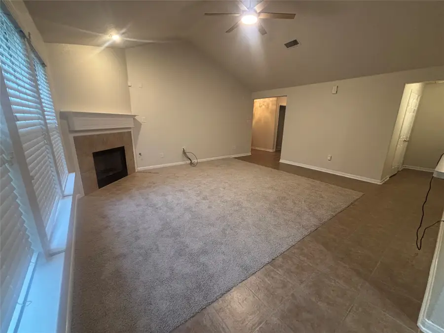 62 Drifting Shadows Ct, Conroe, TX 77385 - #2