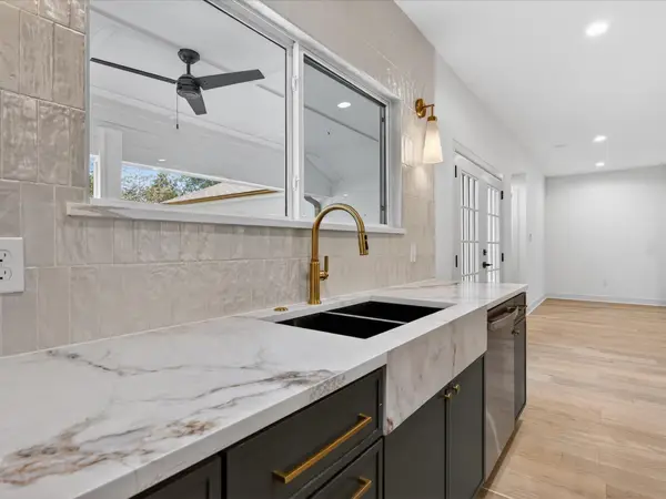 10519 Brinwood Drive, Houston, TX 77043