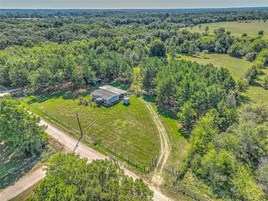 604 Longhorn Drive E, Livingston, TX 77351 - #2