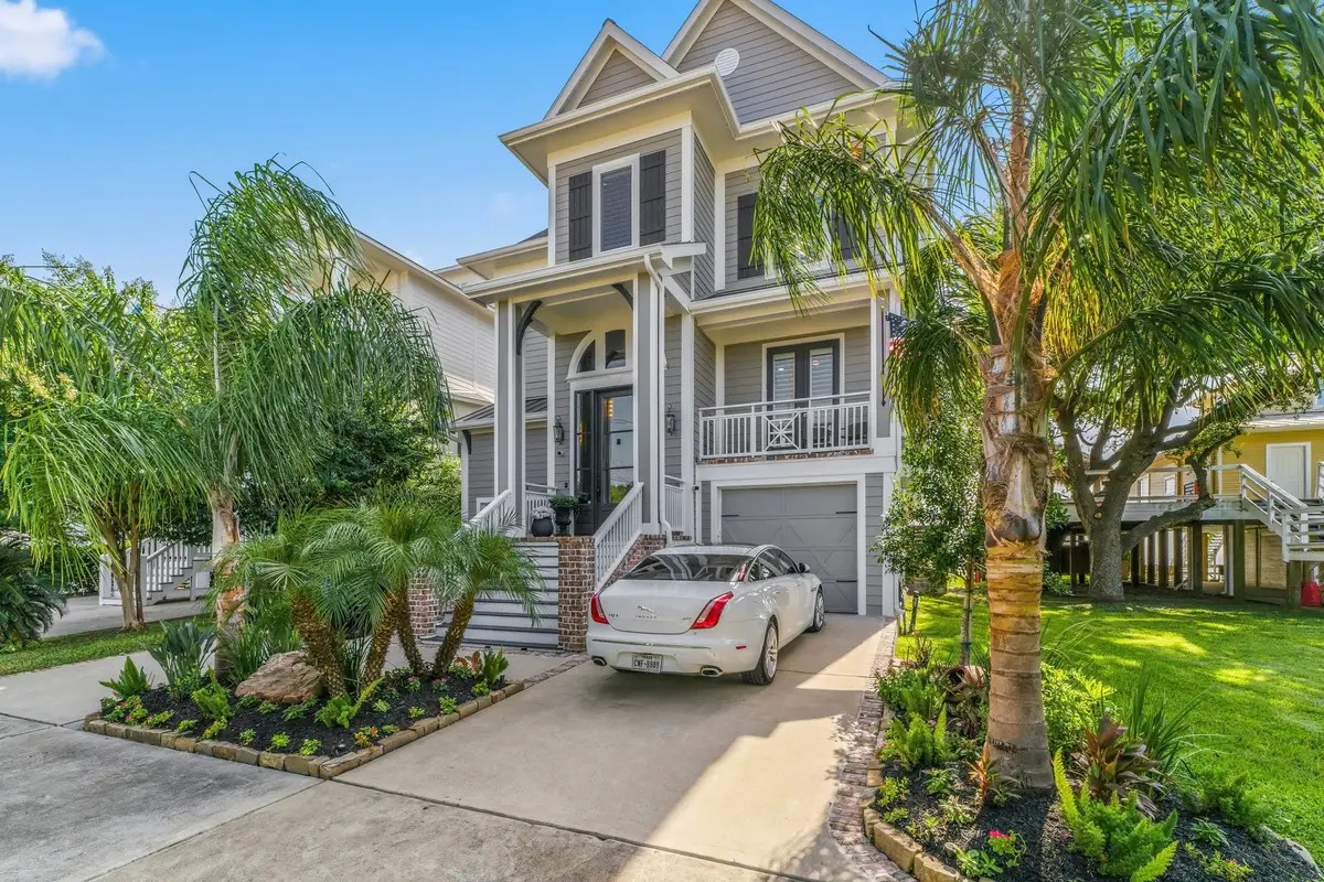 511 Bay Avenue, Kemah, TX 77565 - #1