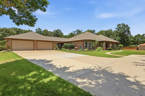 151 Lyndsey Drive, Montgomery, TX 77316