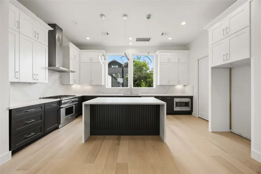 1110 Peden Street #A, Houston, TX 77006 - #3