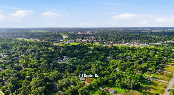 711 Newton Drive, Richmond, TX 77469