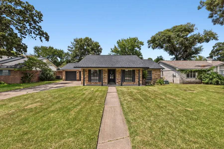 3700 Kingsway Drive, Baytown, TX 77521 - #2