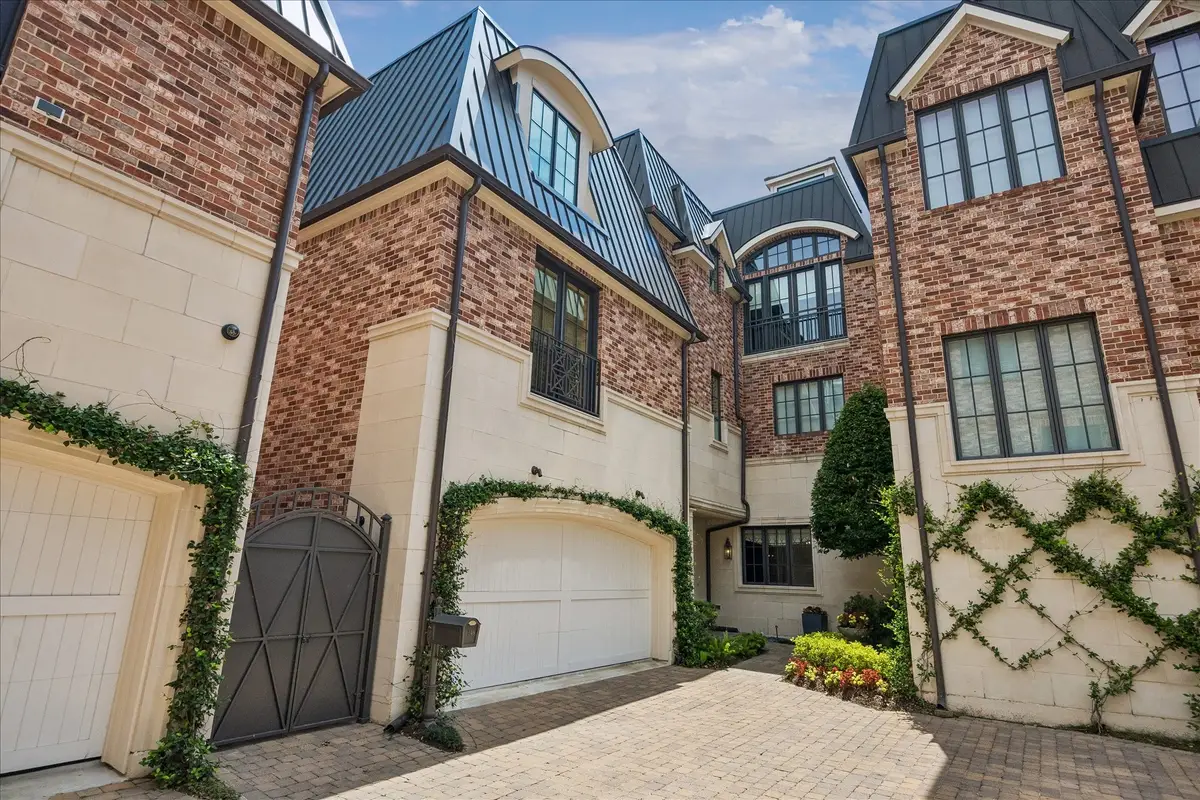 1246 Place Royale Way, Houston, TX 77056 - #1