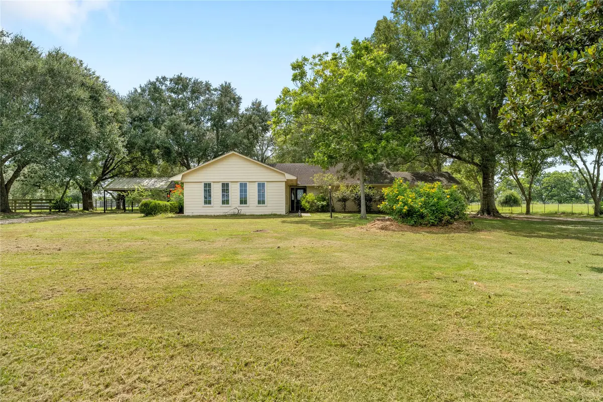 2436 S State Highway 71, El Campo, TX 77437 - #1