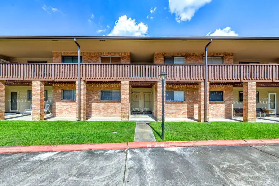 801 River Road #105C, Montgomery, TX 77356 - #3