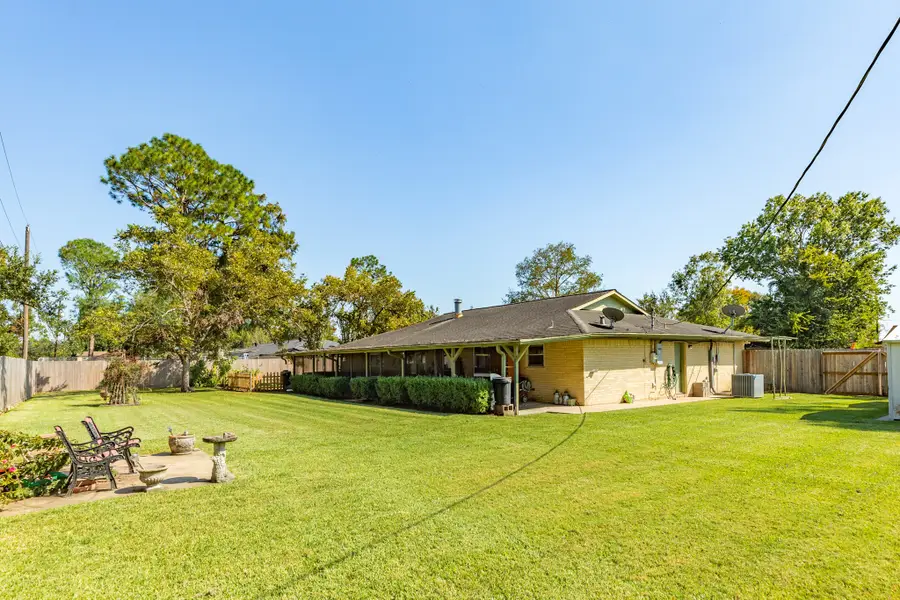 229 Yaupon Drive, Brazoria, TX 77422 - Image #3