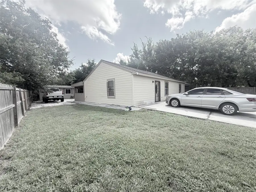 5103 Northridge Drive, Houston, TX 77033 - #3