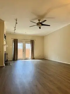 850 Threadneedle Street #80, Houston, TX 77079