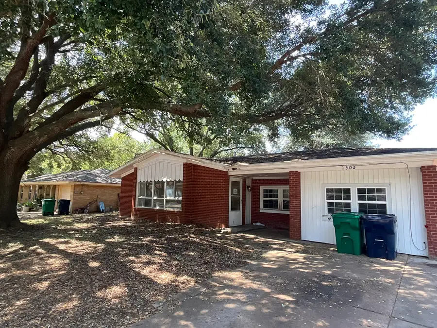 1300 Tom Dee Street, Brenham, TX 77833 - #2