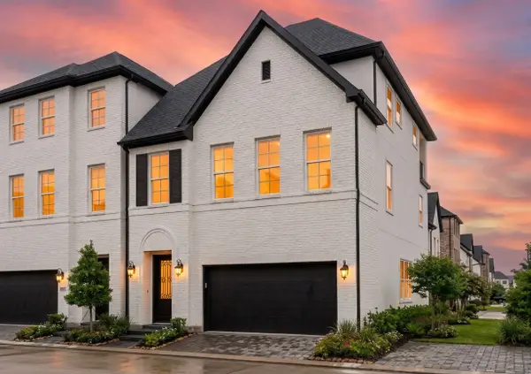 5915 Cottage Grove Lake Drive, Houston, TX 77007
