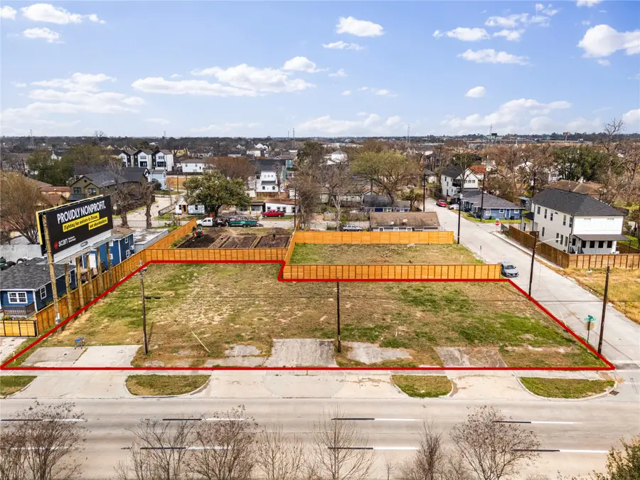 1025 N Loop, Houston, TX 77022 - #3