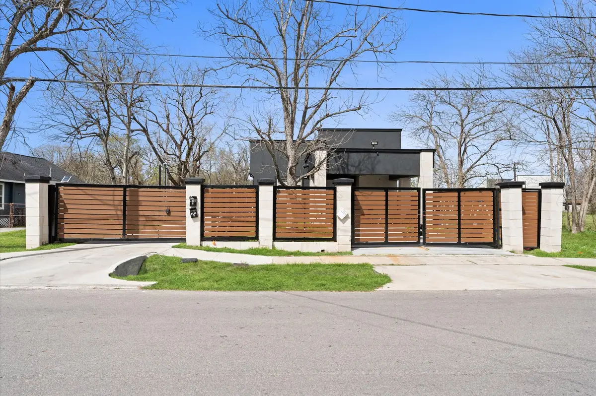 4929 Wilmington St A/b Street, Houston, TX 77033 - Image #1