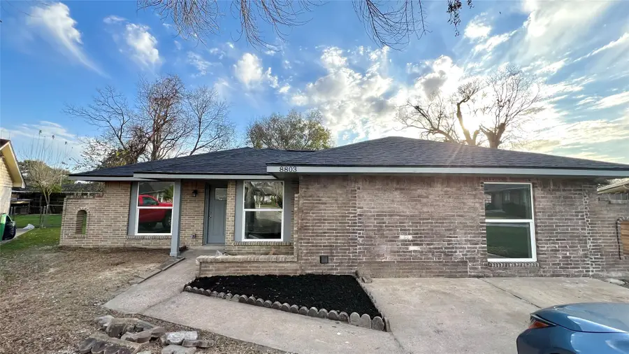 8803 Cottage Gate Lane, Houston, TX 77088 - #2