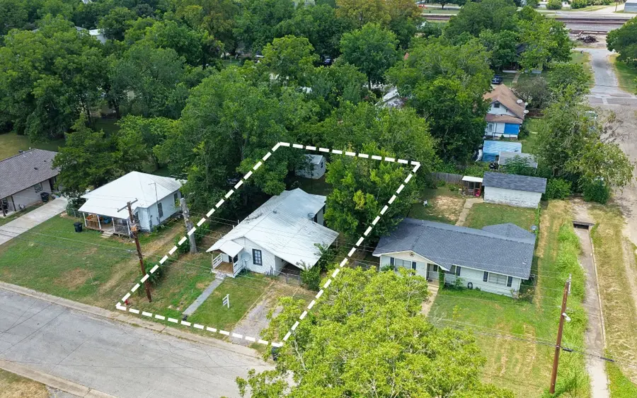 102 N Temple Street, Caldwell, TX 77836 - #2