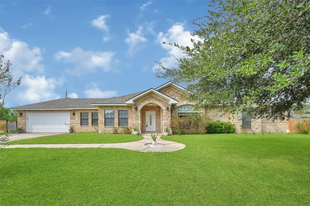 319 Pinedale Avenue, Arcola, TX 77583 - #1