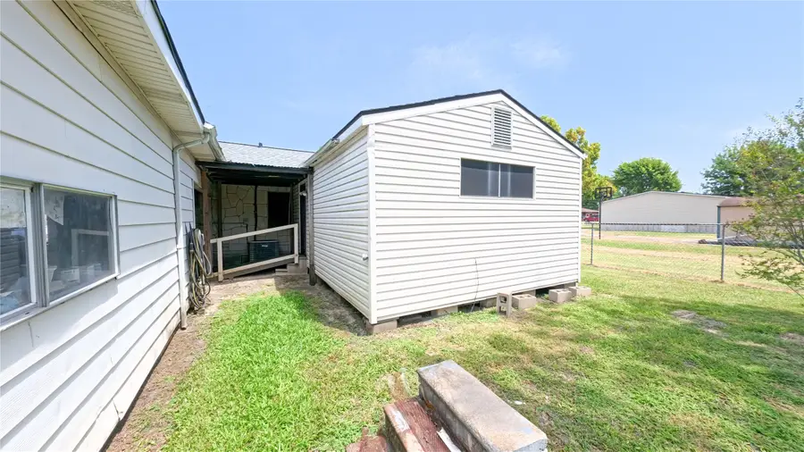 2116 Allen Lane, Baytown, TX 77521 - #3