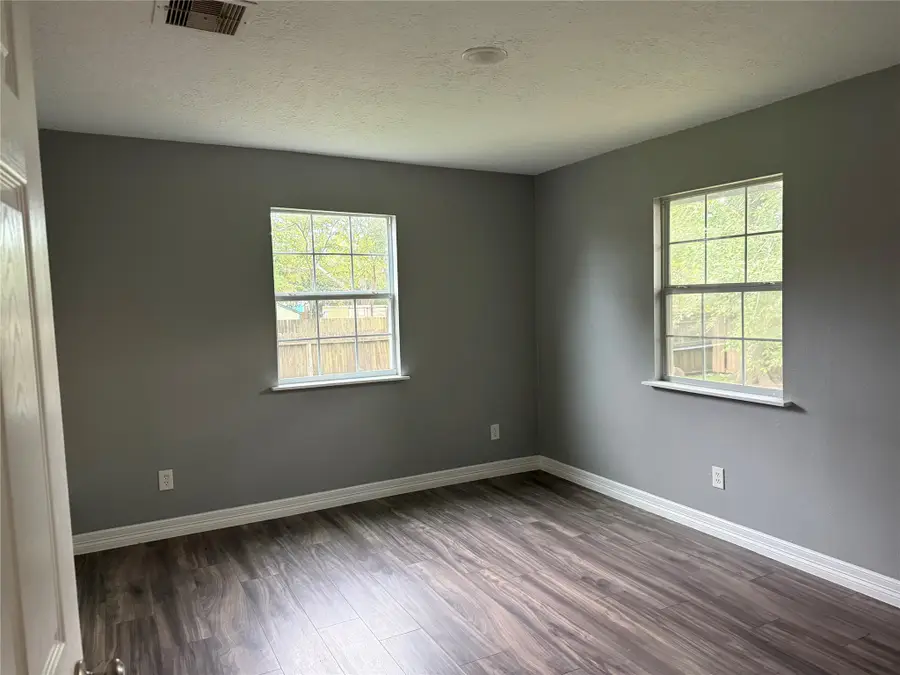 4308 6th Street, Bacliff, TX 77518 - #3