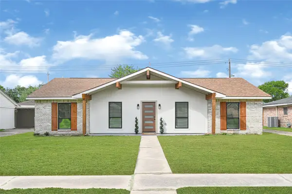 11102 Sagecanyon Drive, Houston, TX 77089