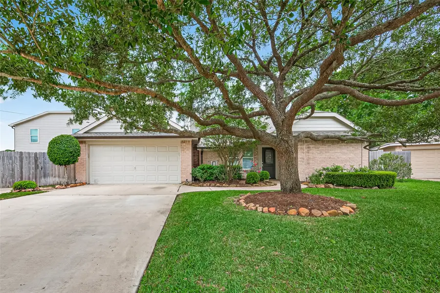 903 Sugarfield Court, Sugar Land, TX 77498 - #2