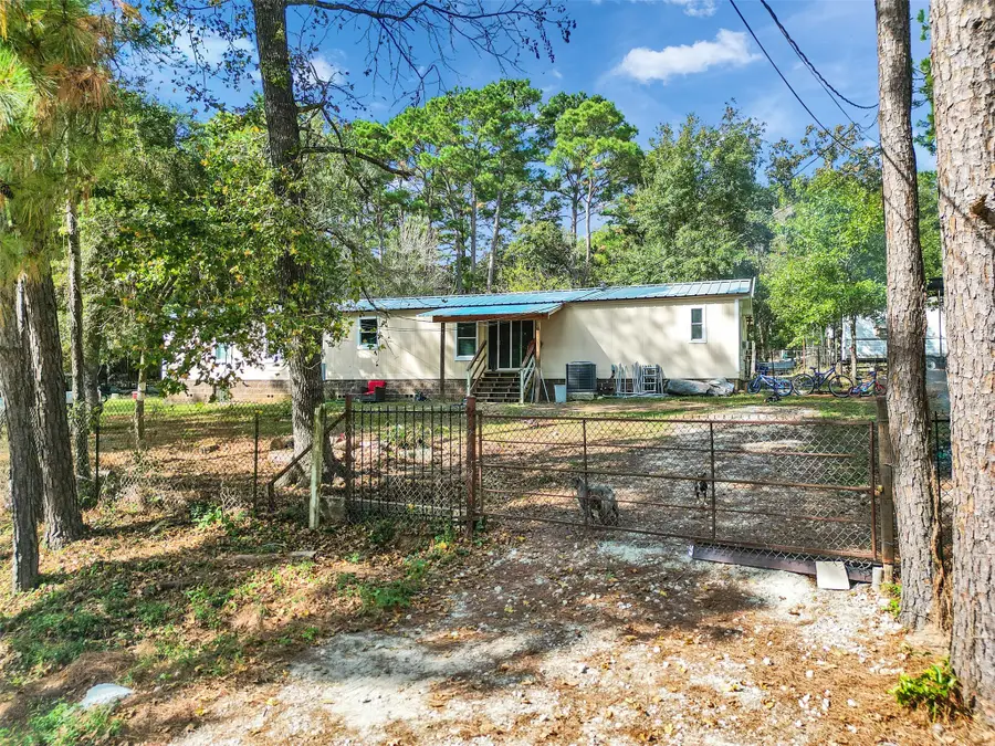 14321 Forest Circle E, Montgomery, TX 77356 - Image #2