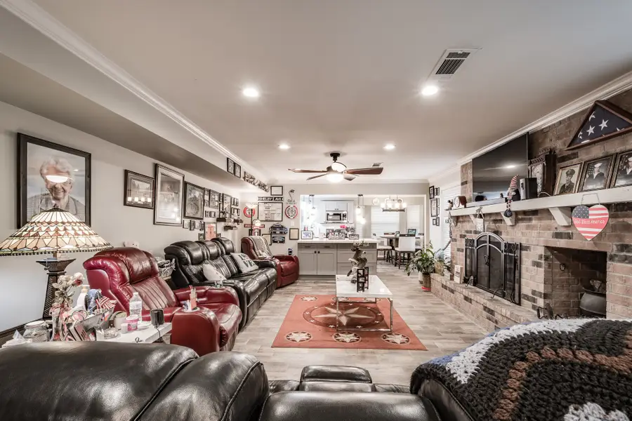 3600 Autumn Lane, Baytown, TX 77521 - #3