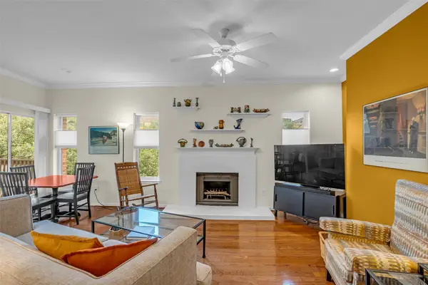 4041 Drake Street #212, Houston, TX 77005