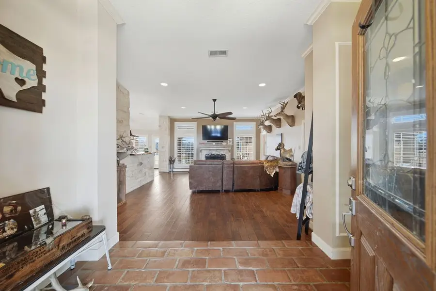 5250 Lauren Road, Alvin, TX 77511 - Image #2