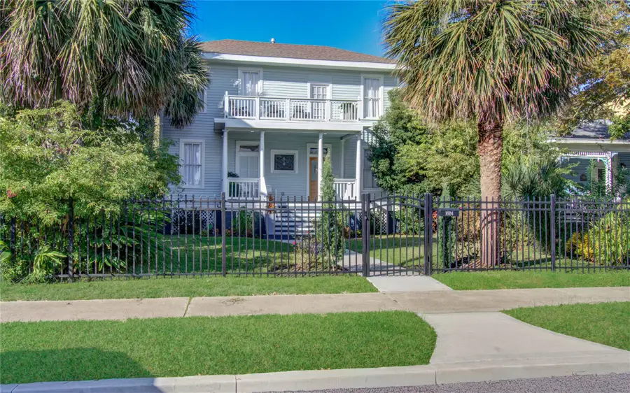 1624 Avenue K, Galveston, TX 77550 - Image #3