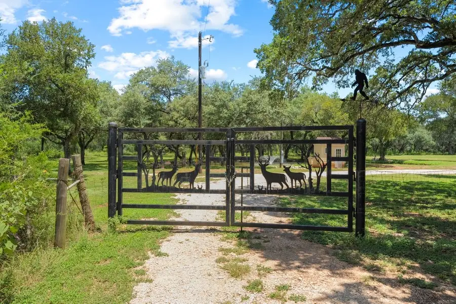 2013 Mustang Lane, San Marcos, TX 78666 - #2