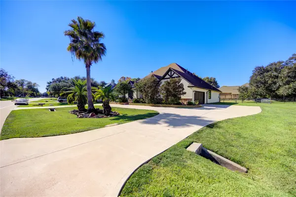 5319 Weston Drive, Fulshear, TX 77441