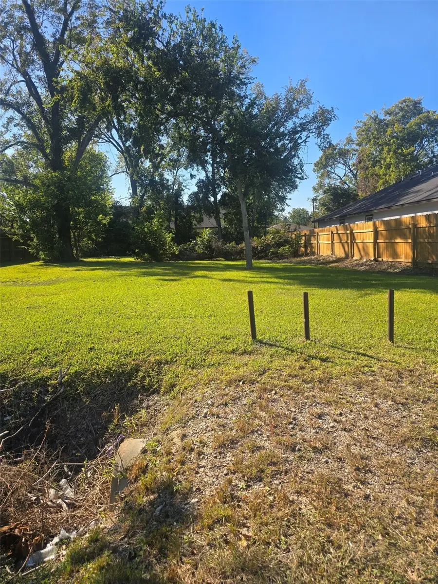 7721 Hoffman Street, Houston, TX 77016 - Image #2