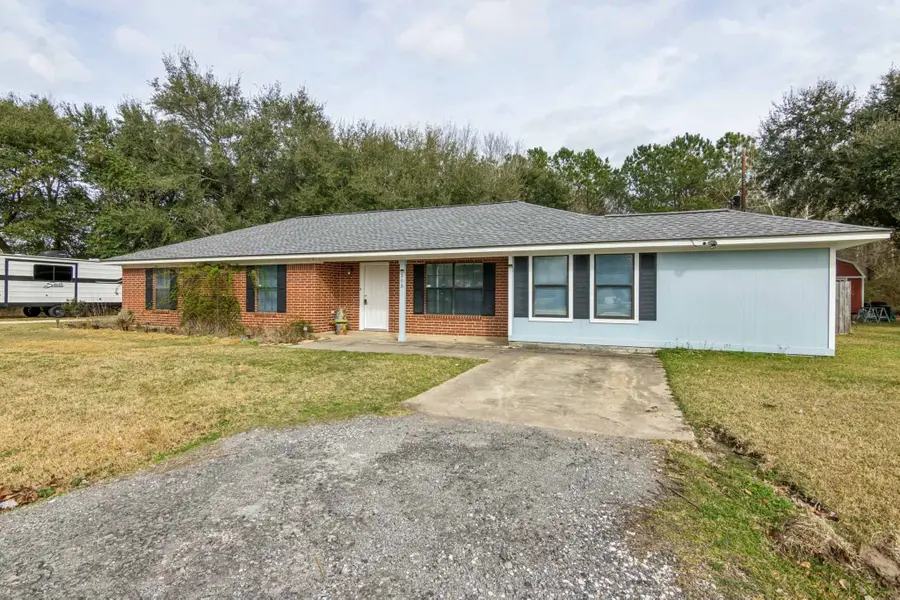 305 James Street, Winnie, TX 77665 - #2