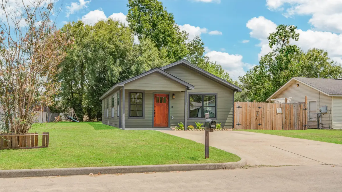 9822 Thorn Street, Houston, TX 77078 - #1