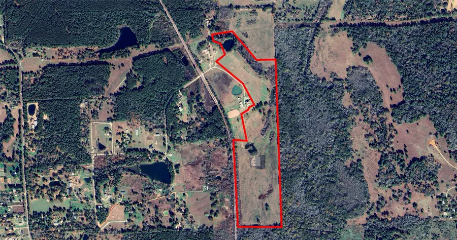 12039 Amberwood Dr, Montgomery, TX 77356 - Image #2