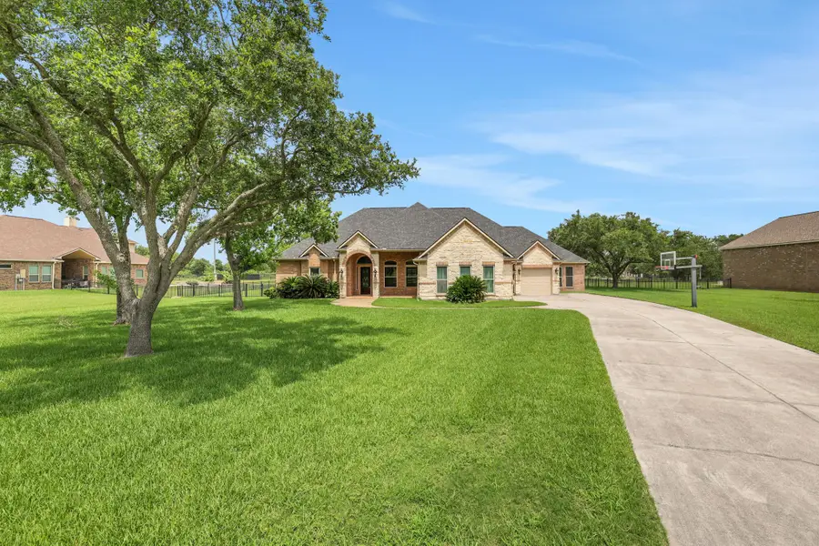 226 Houston Point Drive, Beach City, TX 77523 - #3