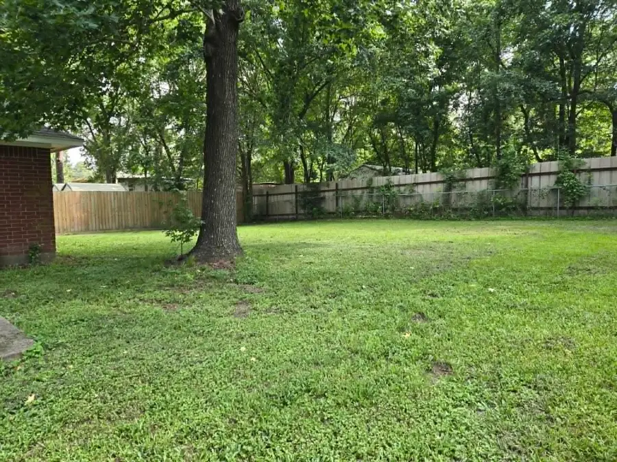 105 Laurie Lane, Willis, TX 77378 - #2