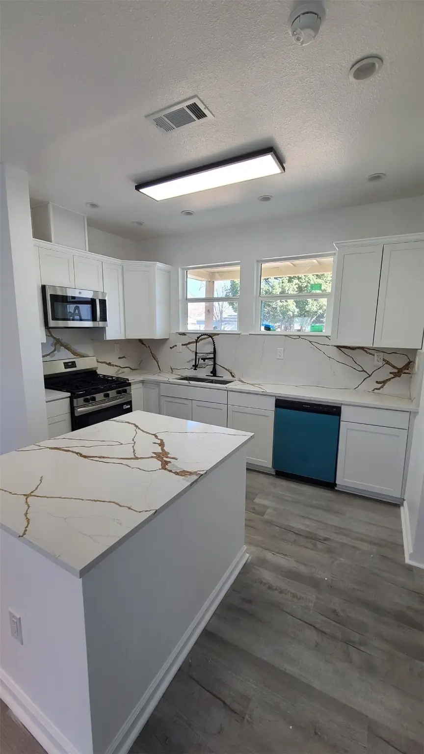 1010 Linden Street, La Marque, TX 77568 - Image #2