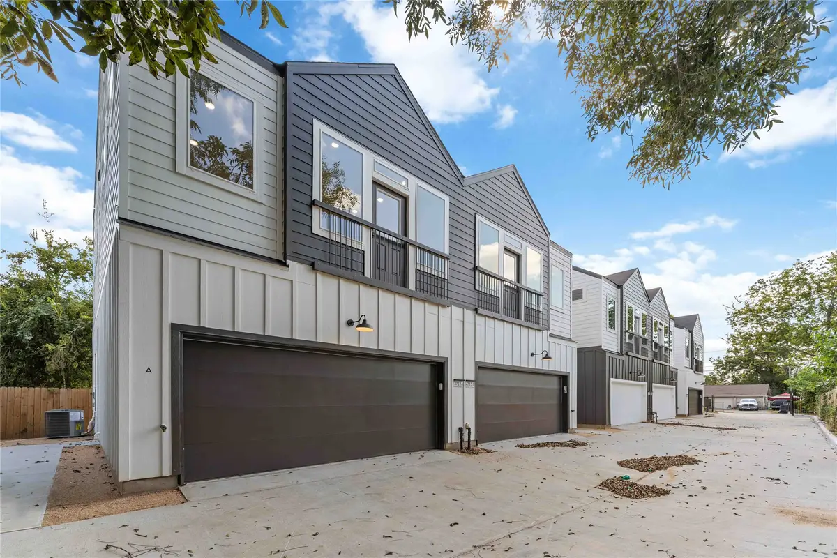 4713 Mallow Street #A/B, Houston, TX 77033 - #1