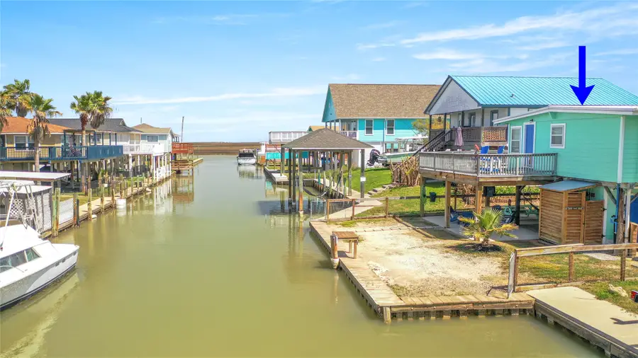 321 Pompano Lane, Surfside Beach, TX 77541 - Image #2