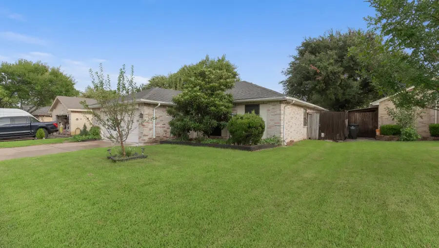 10315 Hollow Canyon Court, Sugar Land, TX 77498 - #2