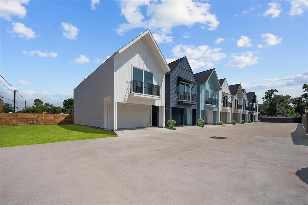 4606 Crown Grove Lane, Houston, TX 77018 - Image #1