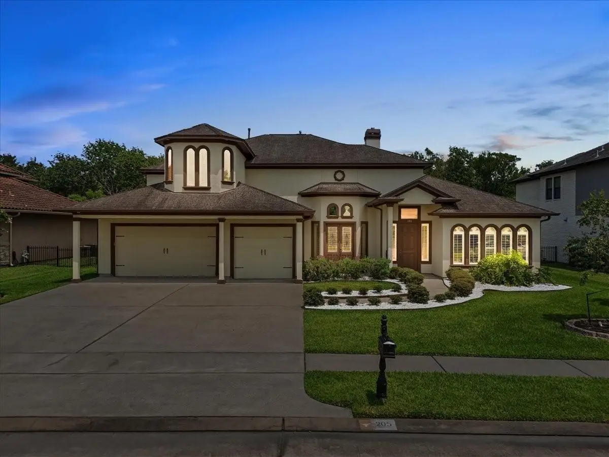 205 Del Monte Drive, Friendswood, TX 77546 - #1