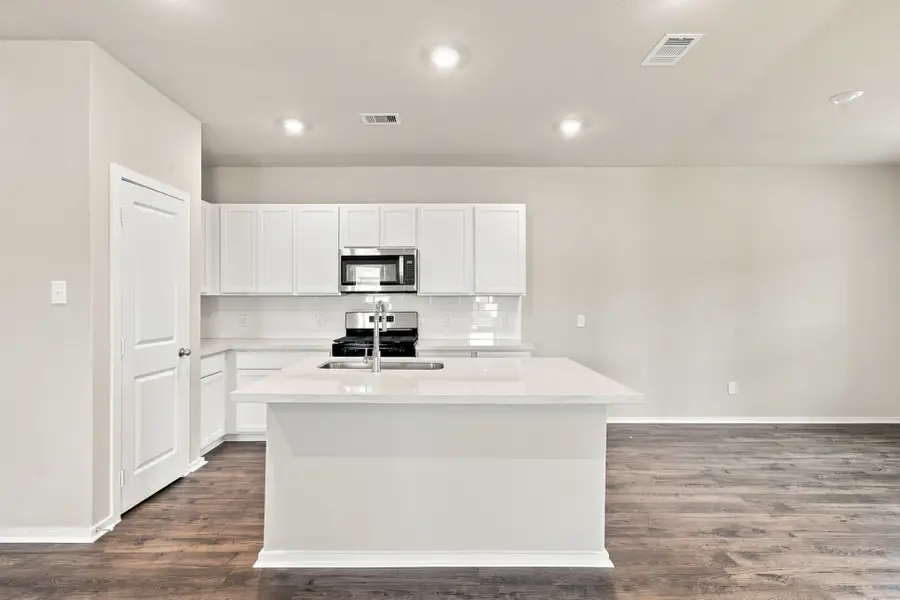 2796 English Laurel Drive, Alvin, TX 77511 - #3