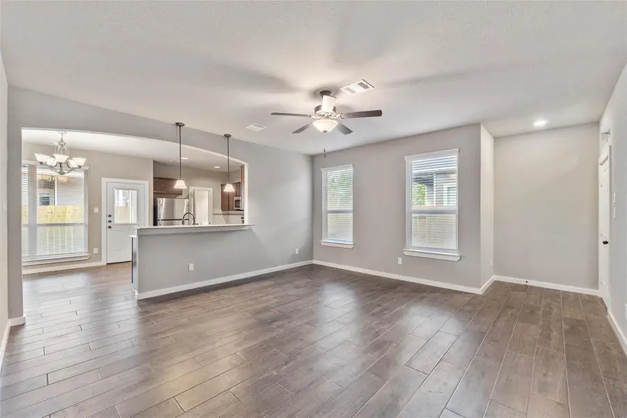 217 Oakcrest, Conroe, TX 77304 - #2